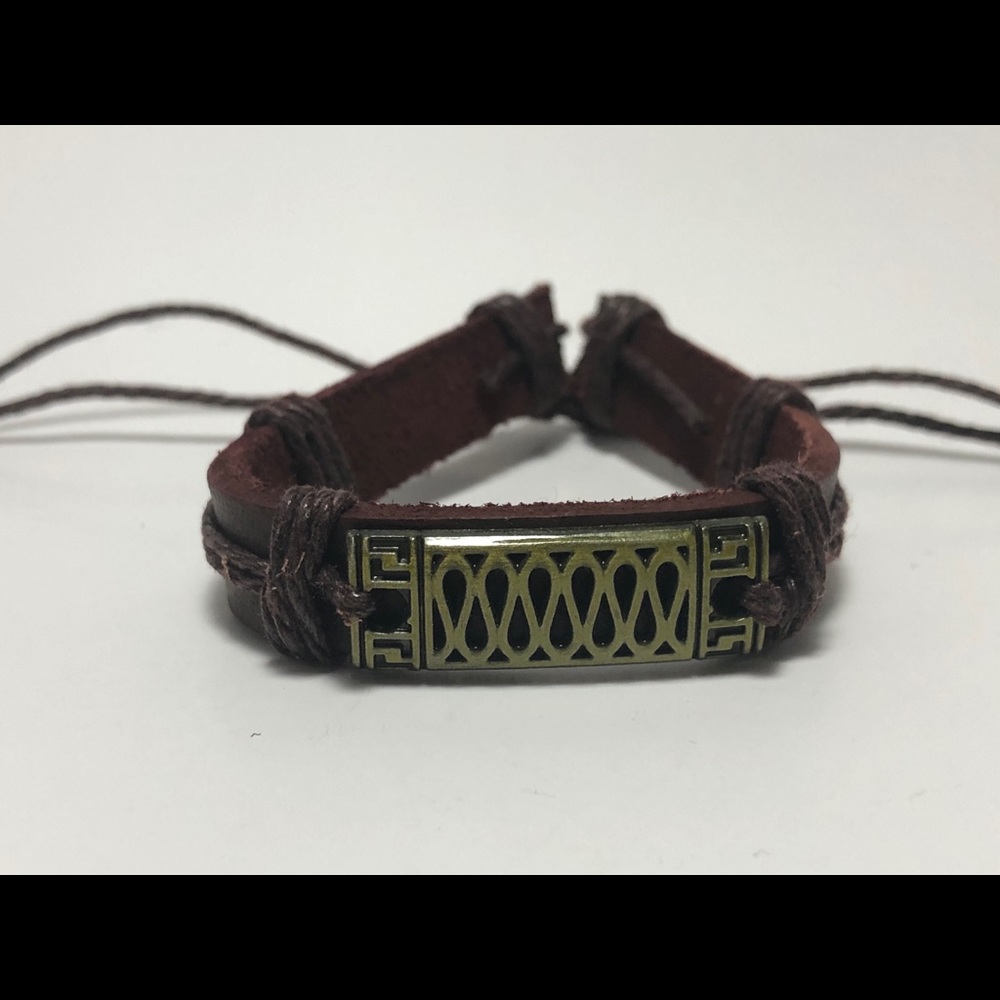 adjustable leather bracelet